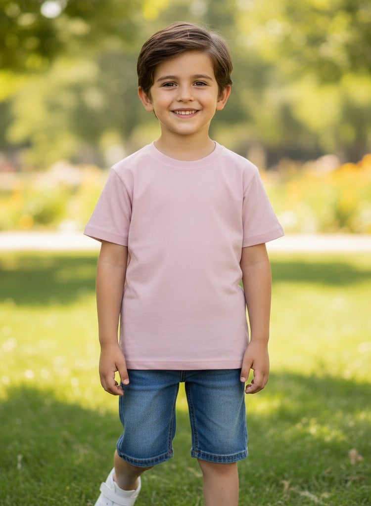 Stylish, plain, modern T-shirt, combining elegance and comfort. Round neck, short sleeves. - Image 3