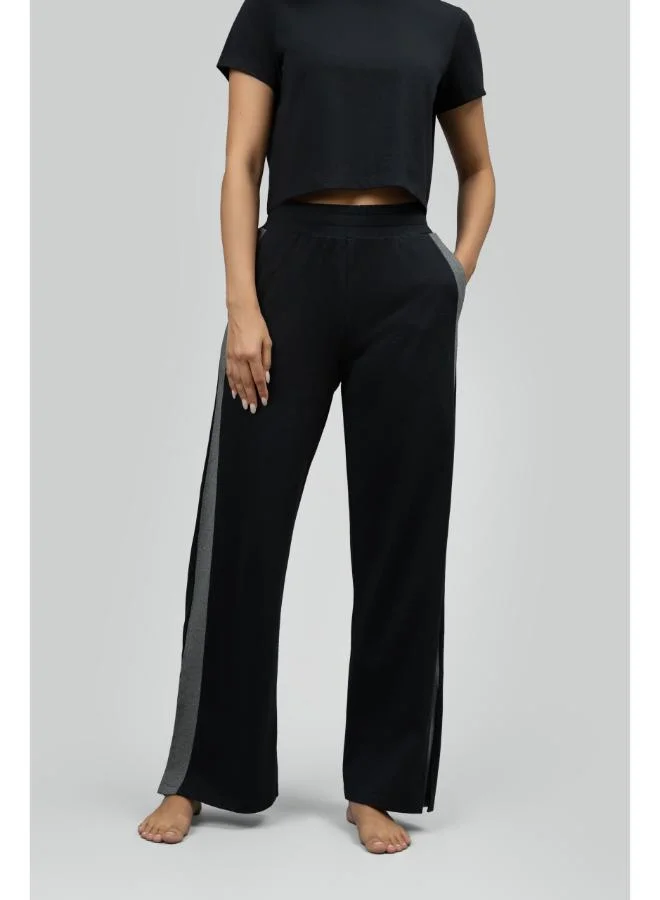 نسيسيرا Black Soft Cotton Side Slit Flare Pants