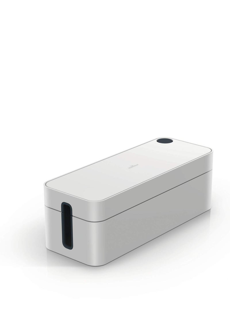 ديورابل صندوق منظم الأسلاك CAVOLINE® BOX L | صندوق منظم الأسلاك الكهربائية لشريط طاقة بخمسة مقابس، فتحات تهوية مطاطية، فتحة دائرية للشحن في الغطاء، أقدام مطاطية مانعة للانزلاق، بلاستيك مقاوم للاشتعال، 406×139×156 مم — ديوريبل - Image 1