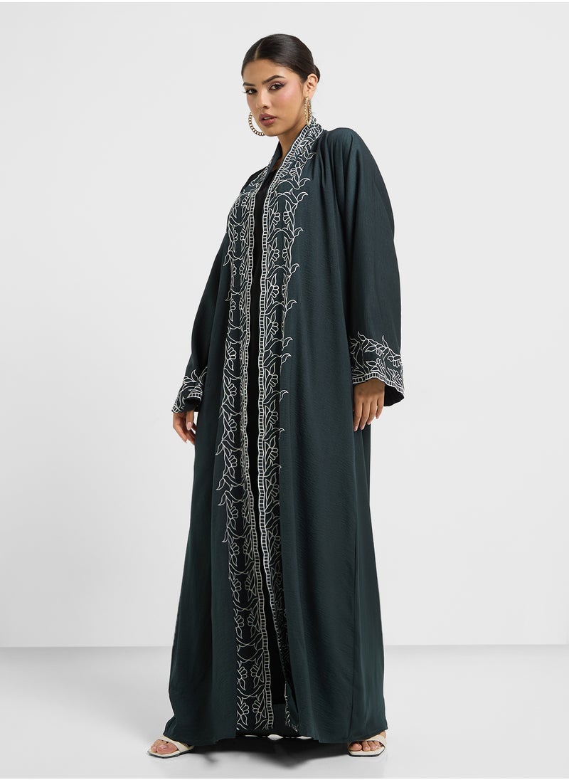 hayas closet Embroidered V-Neck Flared Sleeve Abaya  - Image 3