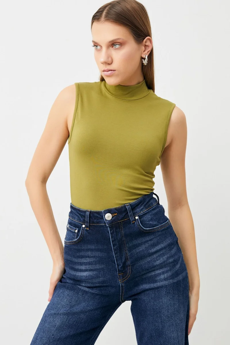 Bipantolon BIPANTOLON Women's Sleeveless Half Turtleneck Blouse