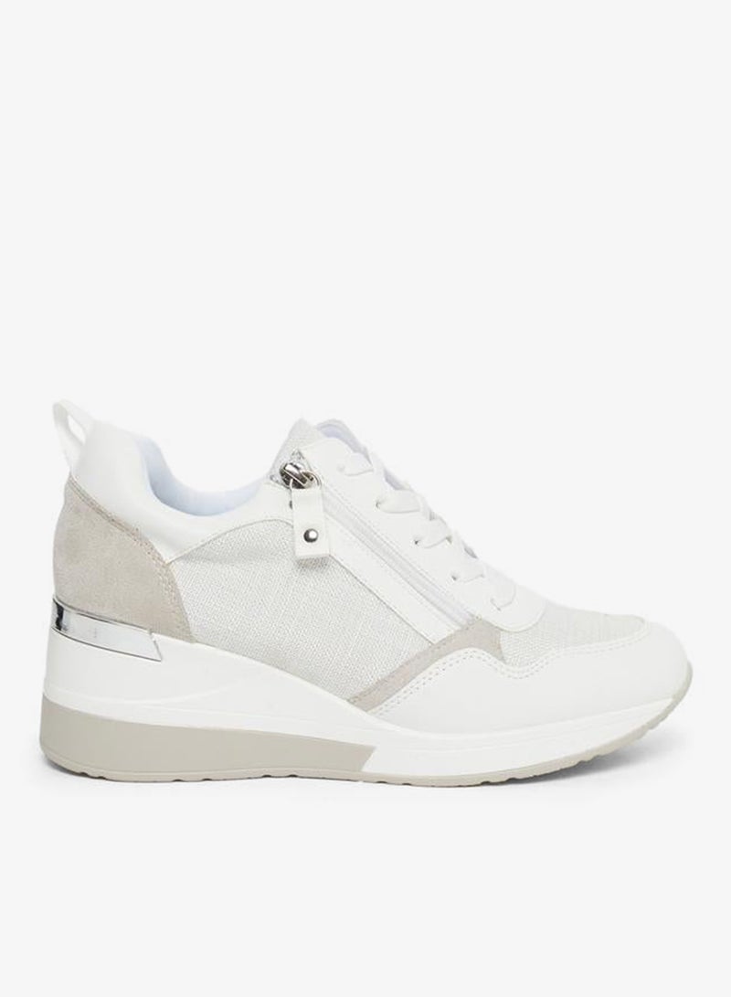 ستايلي اكتيف حذاء سنيكرز بتفاصيل بارزة الملمس - Image 1