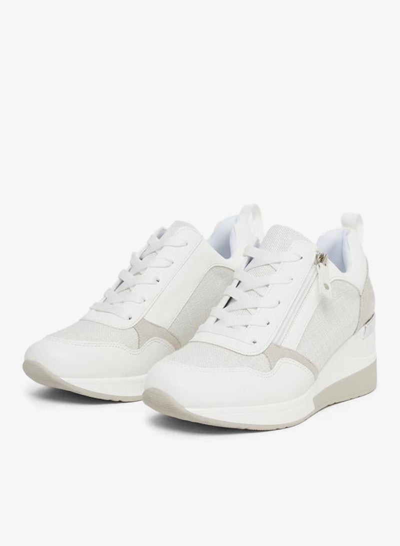 ستايلي اكتيف حذاء سنيكرز بتفاصيل بارزة الملمس - Image 3