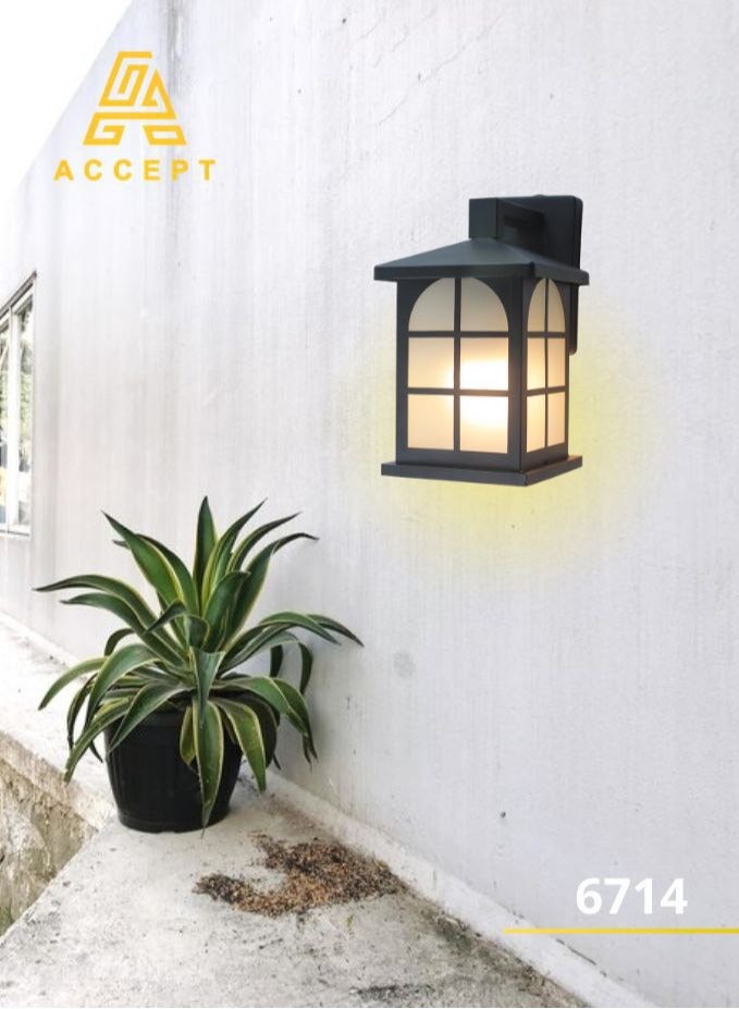 ACCEPT Classic Black Wall Lantern with E27 Bulb Base - Image 1