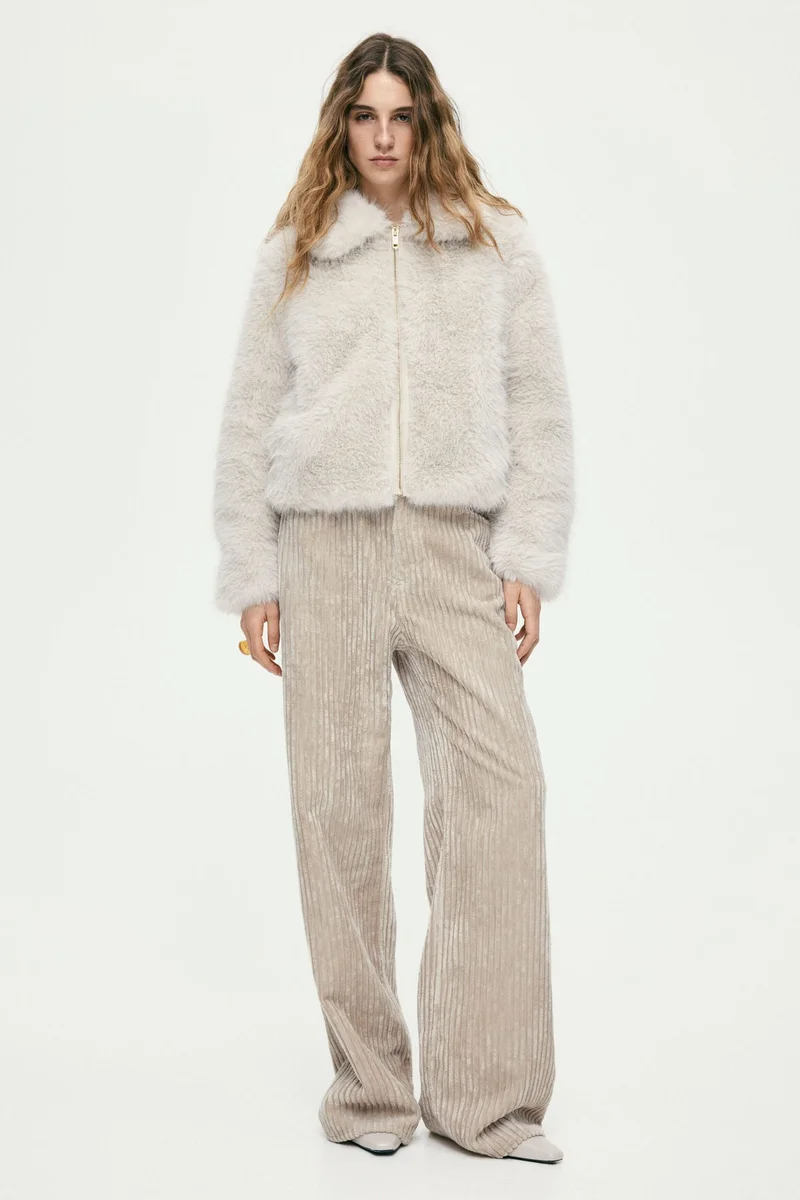 اتش اند ام بنطلون من الكوردروي بقصّة بووت كت