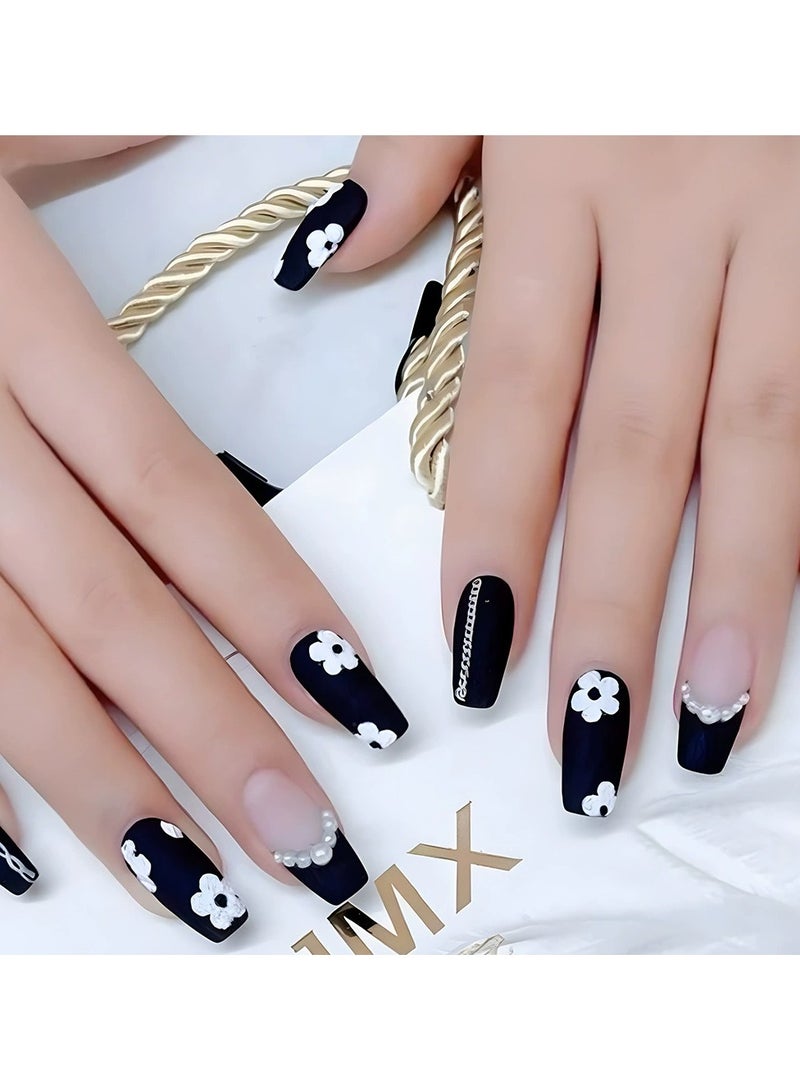 Goolsky أظافر فرنسية مزخرفة بالزهور باللونين الأسود والأبيض - مجموعة نصائح أظافر مزيفة أنيقة مصنوعة يدويًا، 24 قطعة قابلة لإعادة الاستخدام - Image 2