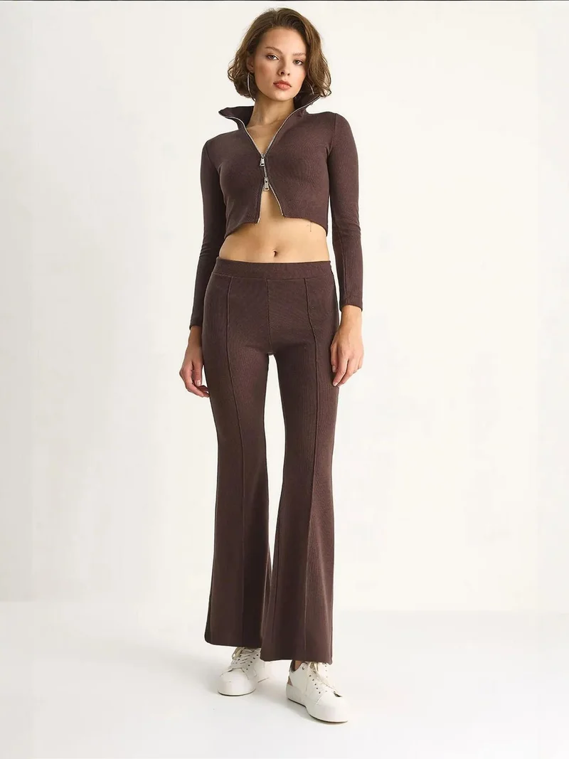 Bianco Lucci LUCCI Fitted V-Neck Knitted Two-Piece Coord Set