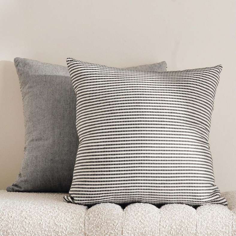 طقم أغطية وسائد قطنية مضلعة 2 قطعة 50x50 سم - رمادي