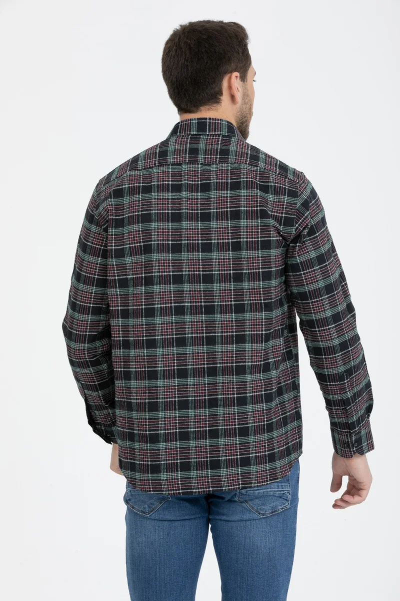 Varetta Men's Green Long Sleeve Pocket Checkered Winter Shirt