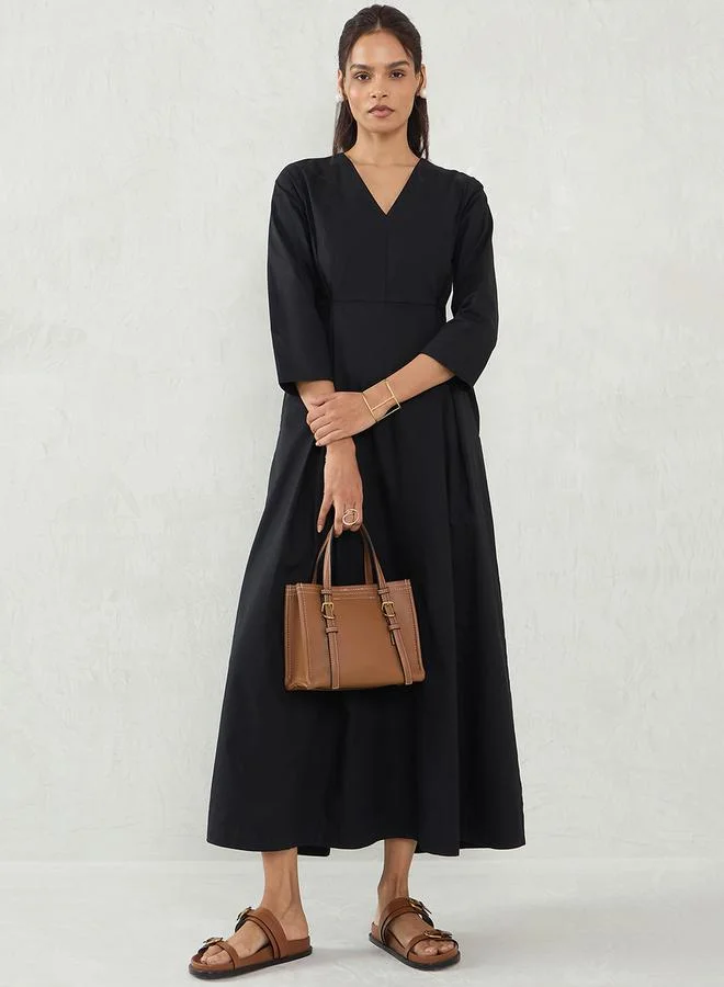 Femmella V-Neck Poplin Dress