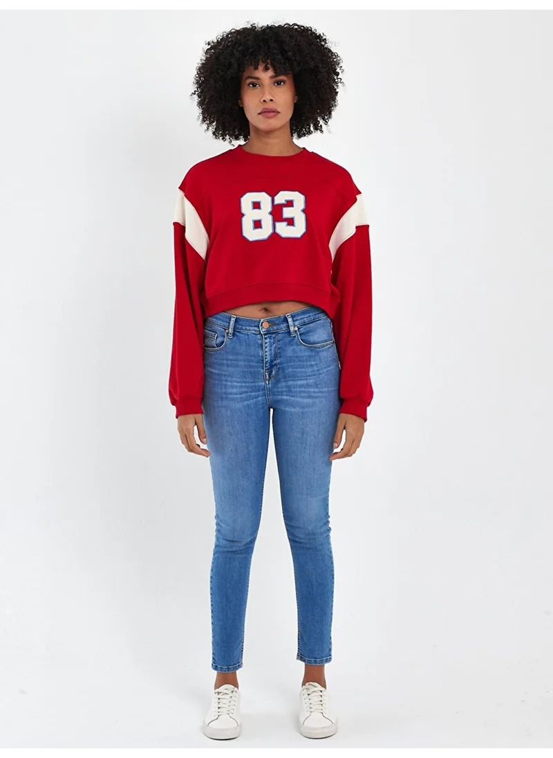 ال تي بي Women's Red Sweatshirt