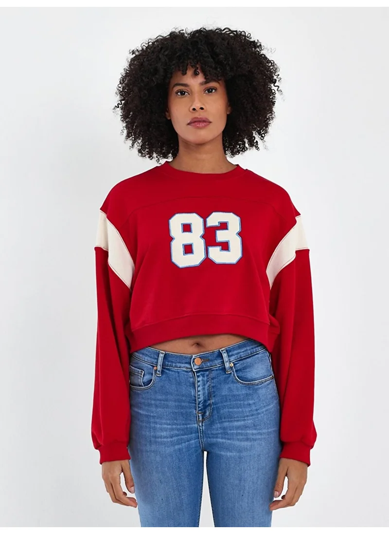 ال تي بي Women's Red Sweatshirt