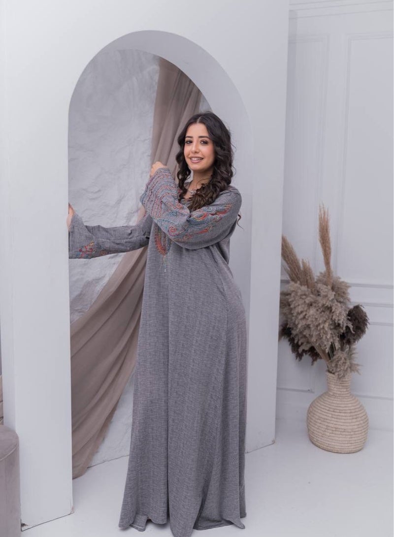 افندينا  " جلابية كتان مطرزة بكل حب إطلالة تجمع بين الراحة والفخامة"A-350 - Image 1