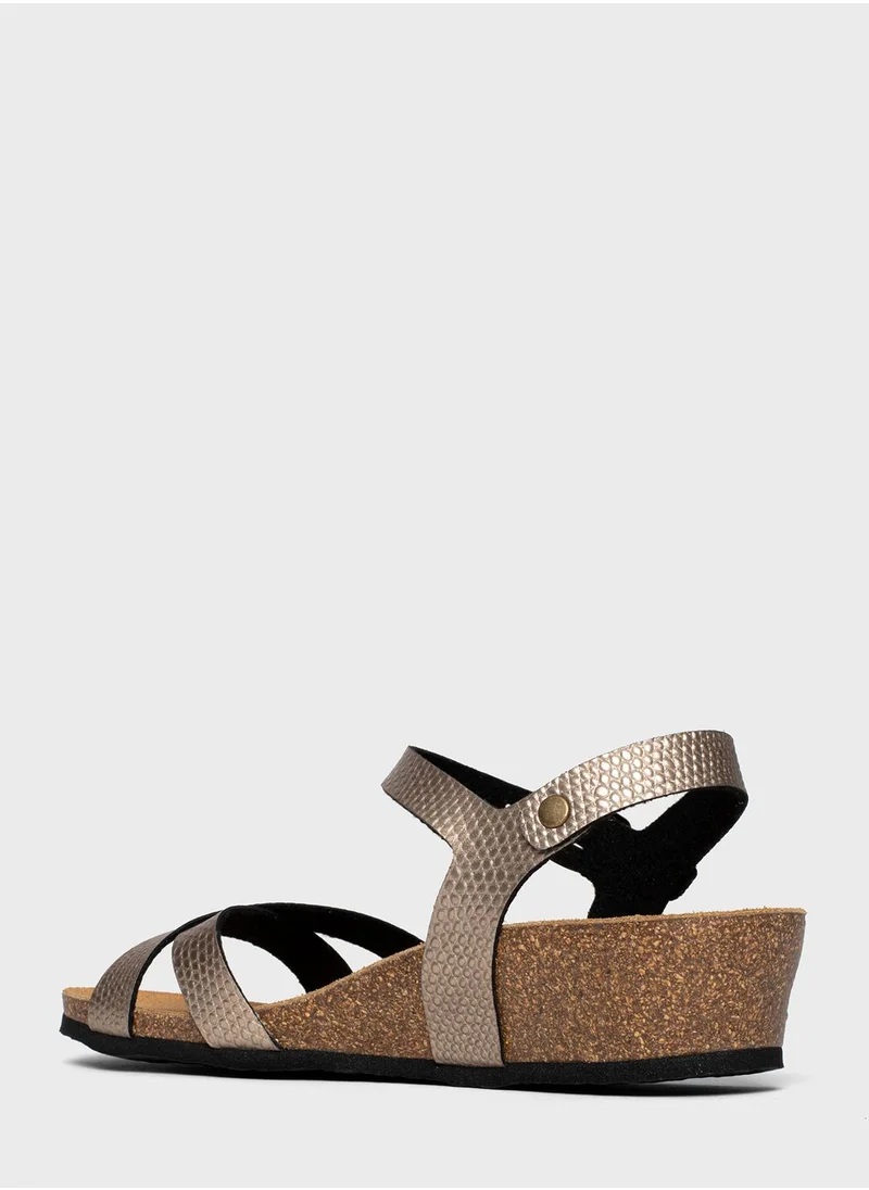BAYTON Canberra Strappy Mid Heel Wedges
