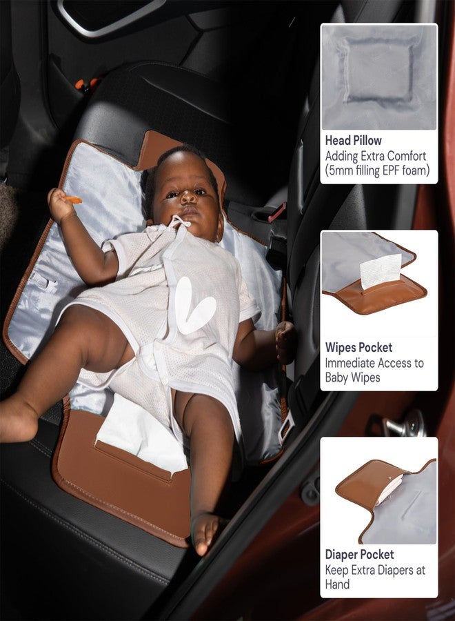 بابل رو وسادة تغيير حفاضات الأطفال من BabbleRoo - وسادة تغيير حفاضات مريحة محمولة، صغيرة الحجم، تناسب أي حقيبة حفاضات - خفيفة الوزن وناعمة بتصميمات لطيفة، وجيوب مريحة، ودعم إضافي للرأس - بني - Image 4