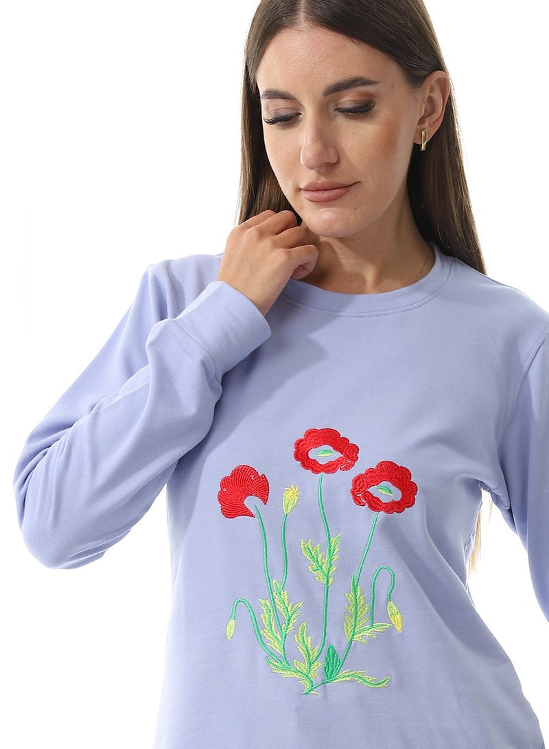 سيزار تيشرت حريمي تطريز بأكمام طويلة ورقبة دائرية - Image 3
