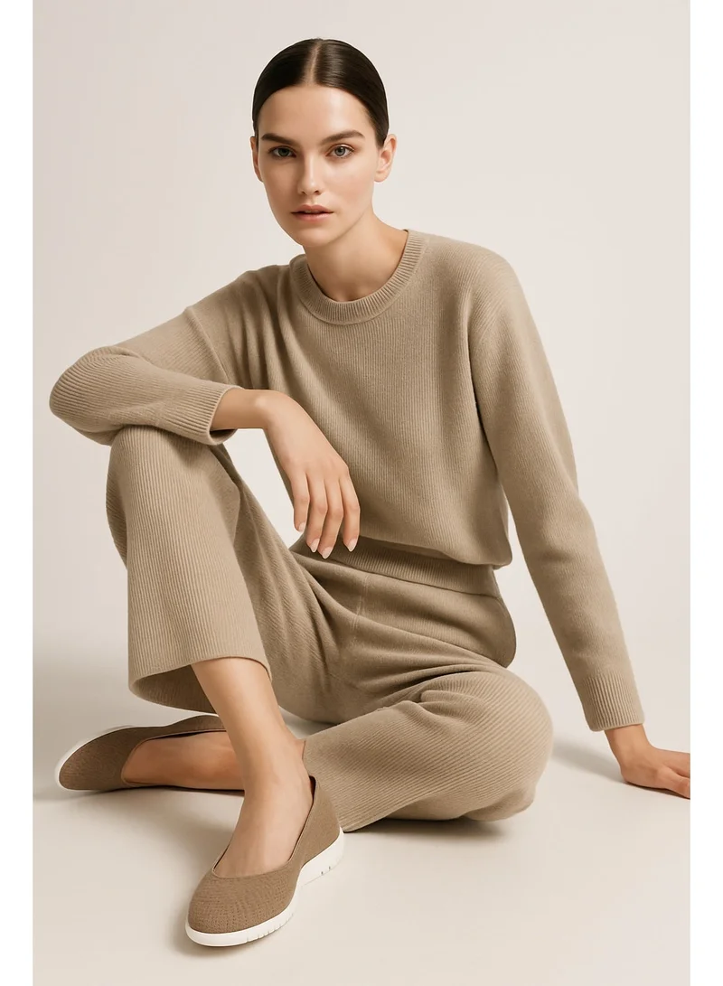 لندن راج أحذية باليه مسطحة محبوكة باللون البني الفاتح