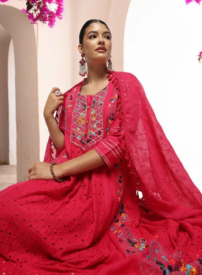 آي شين Women's Pink Viscose Rayon Printed Tunic Top With Ankle Palazzo Flared 3 Peice Kurta Set