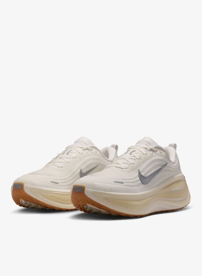 Nike White Nike Vomero Plus for Men | Best Price UAE