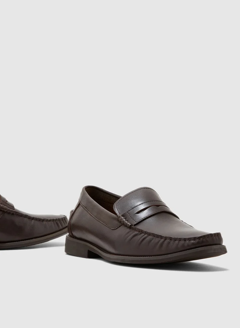 Le Confort Formal Slip ons