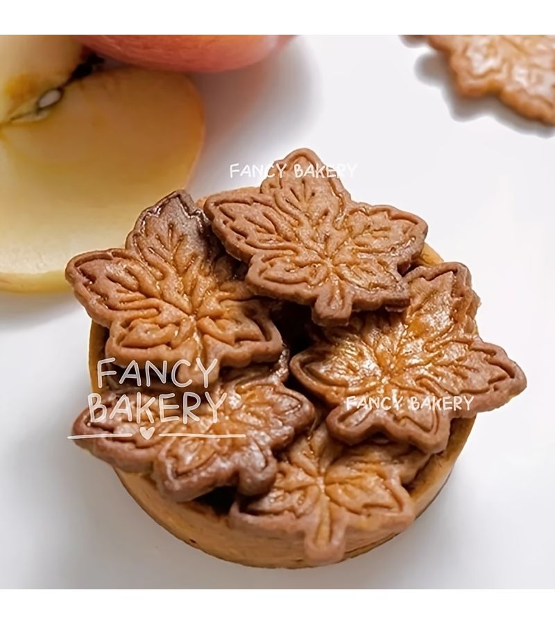 Maple Leaf L Cookie Mold 3D Realistic Baking Tool For Fondant Gingerbread - Image 4
