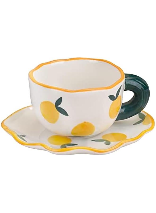 طقم أكواب قهوة خزفية مع saucer، تصميم فريد وكيوت مع صحن غير منتظم للمكتب والمنزل، آمنة للغسالة والميكروويف، سعة 6 أوقيات/180 مل للاتيه والشاي والحليب (برتقالي طازج) - Image 1