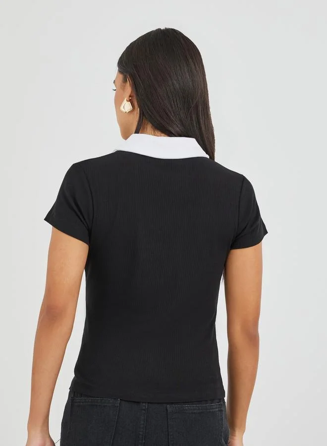 Styli Styli Wide Ribbed Contrast Badge Detail Cropped Polo T-Shirt