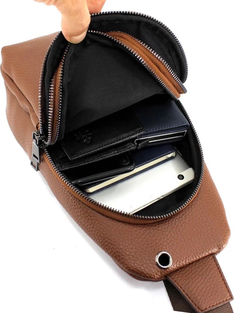 ديرسي كلوب Brown Color Crossbody Bag Chest Bag Multi-Compartment Shoulder Strap Bodybag Bag with Headphone Outlet