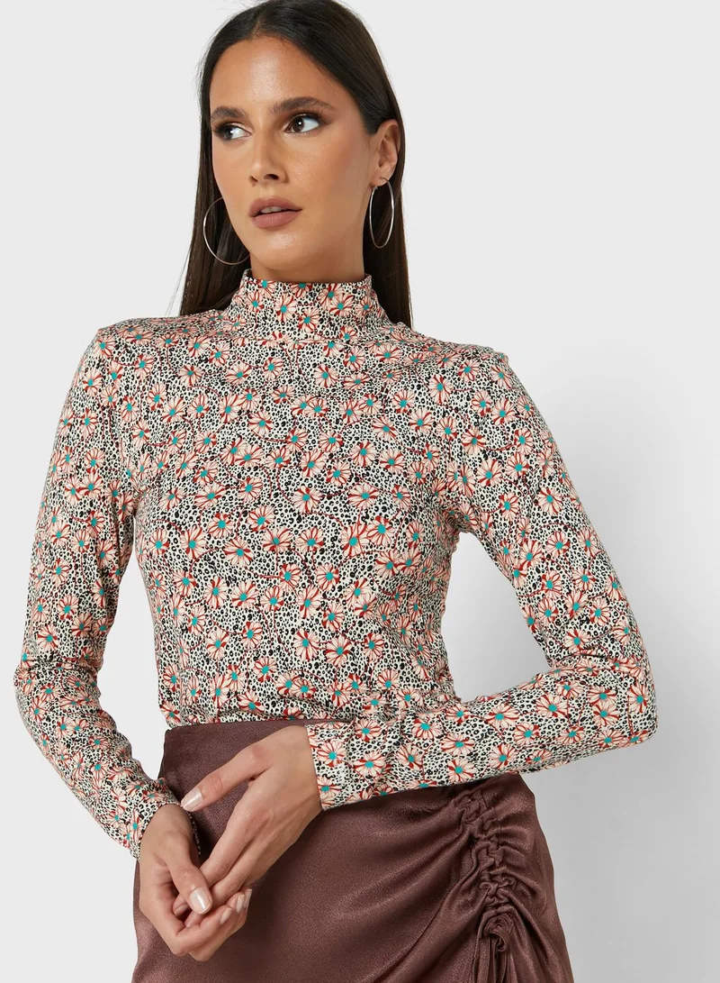 ALIGNE High Neck Knitted Top