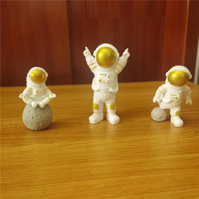 Generic Astronaut Astronaut Star Resin Model Car Ornaments Birthday Cake Baking Decoration Space 3-piece Set Astronaut Gold Three-Piece Set