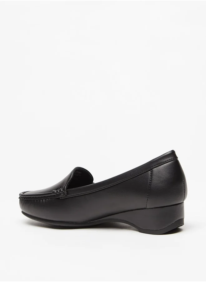 لو كونفورت Women'S Solid Slip-On Block-Heeled Loafers