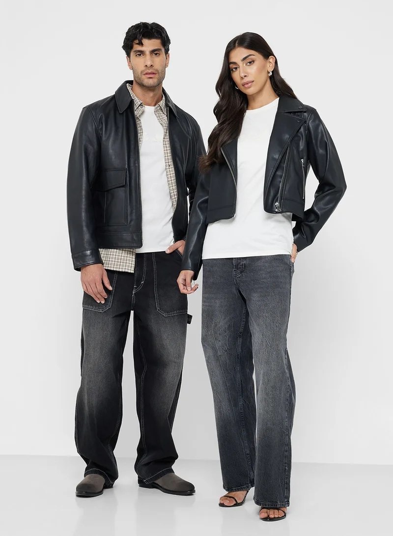 GUESS Unisex Logo Crew Neck T-Shirt