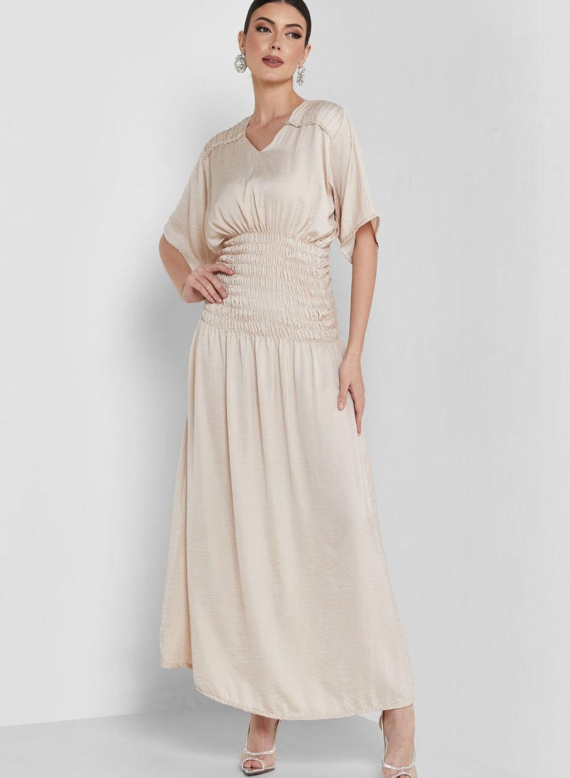 هيا كلوزيت فستان بياقة مربعة وحزام - Image 4