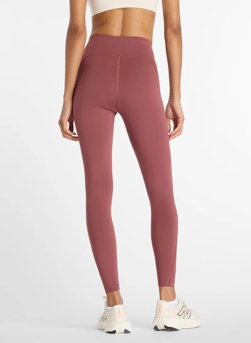 نيو بالانس 25" Sleek High Rise Leggings