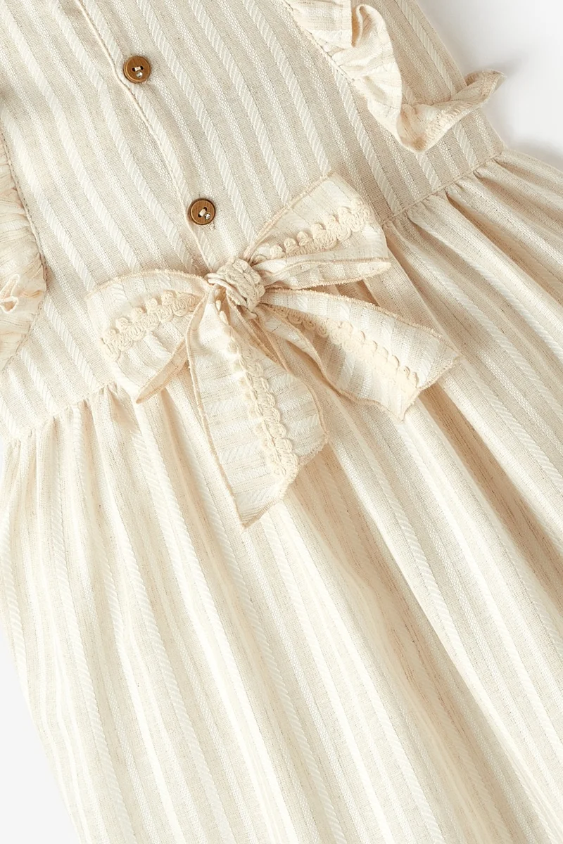 جون Girl Textured Bow Dress