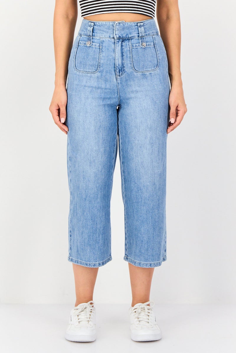 VERO MODA Women Regular Fit Washed Capri Denim Jeans, Blue - Image 1