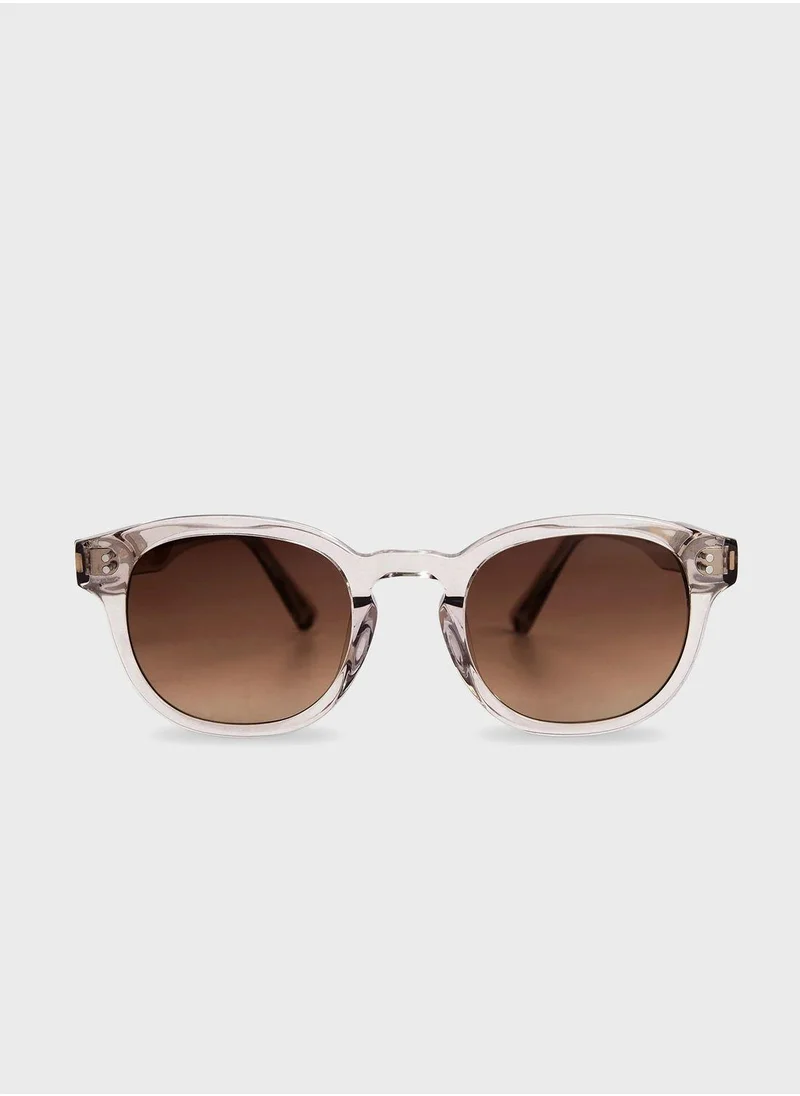 MESSYWEEKEND Bille 1 Wayfarers Sunglasses