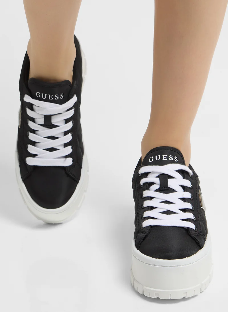 جس Tesie Low Top Sneakers