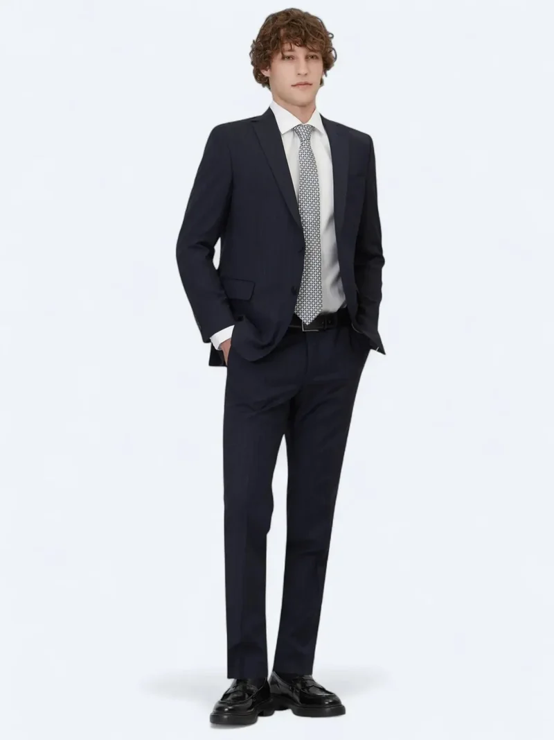 كيب بدلة من مزيج الصوف باللون الأزرق الداكن المخطط بقصة عادية