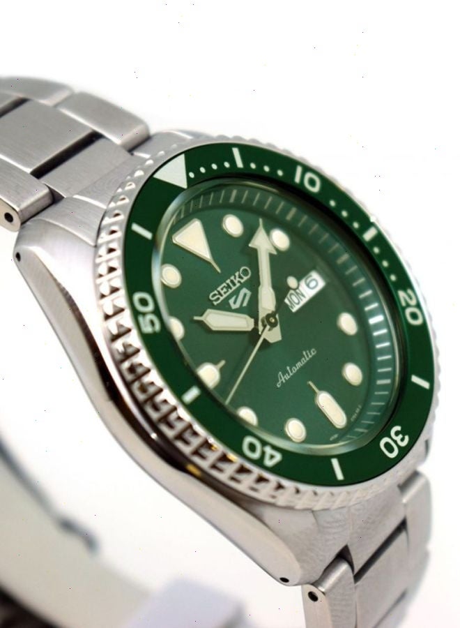 Seiko 5 Men's 5 Sports Water Resistant Analog Watch SRPD61K1 - Image 4