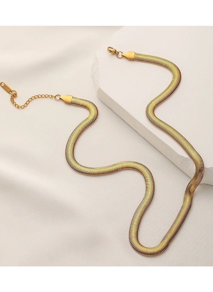 The Black Pearl Accessories - Stainless Steel Necklace Golden - Image 1