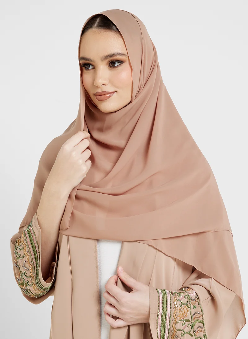 هيا كلوزيت Embroidered Flared Sleeve Abaya