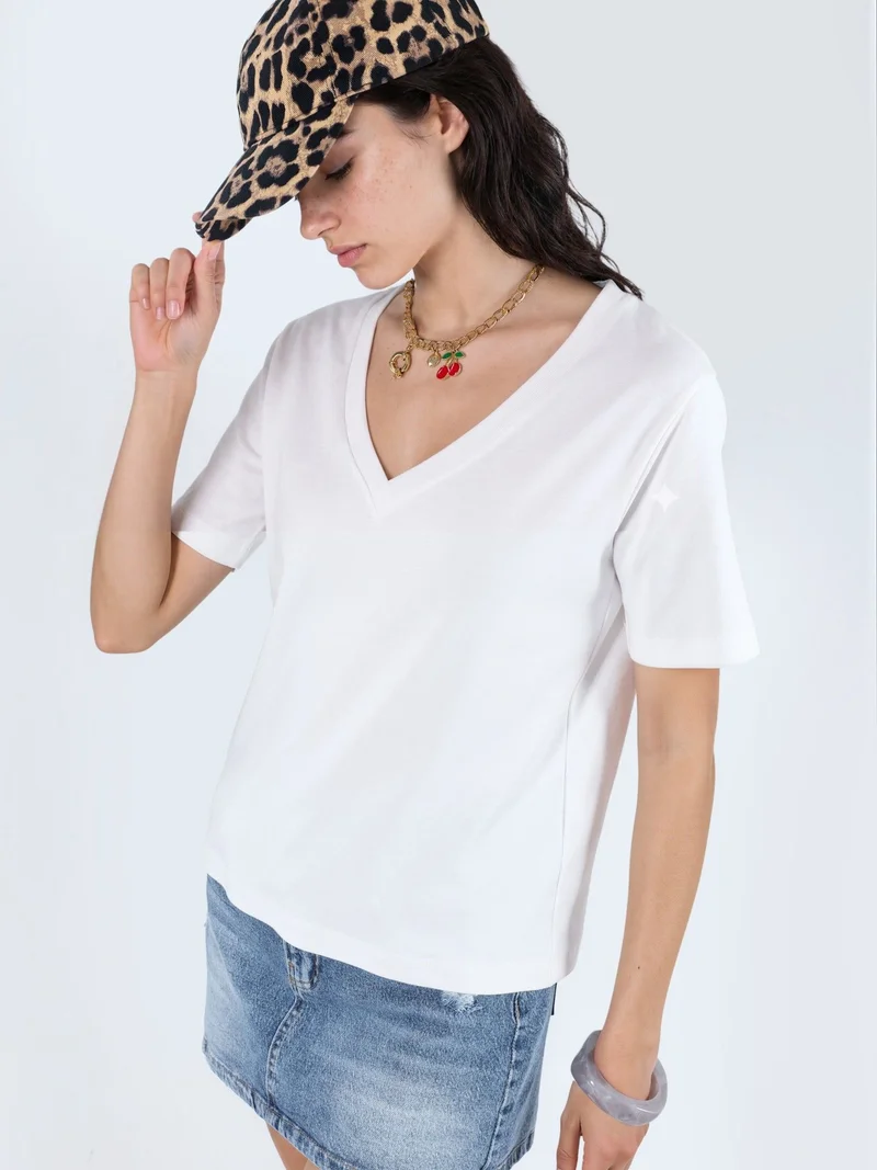 بوسيم BUSEM V-Neck Solid Regular Fit Cotton T-Shirt