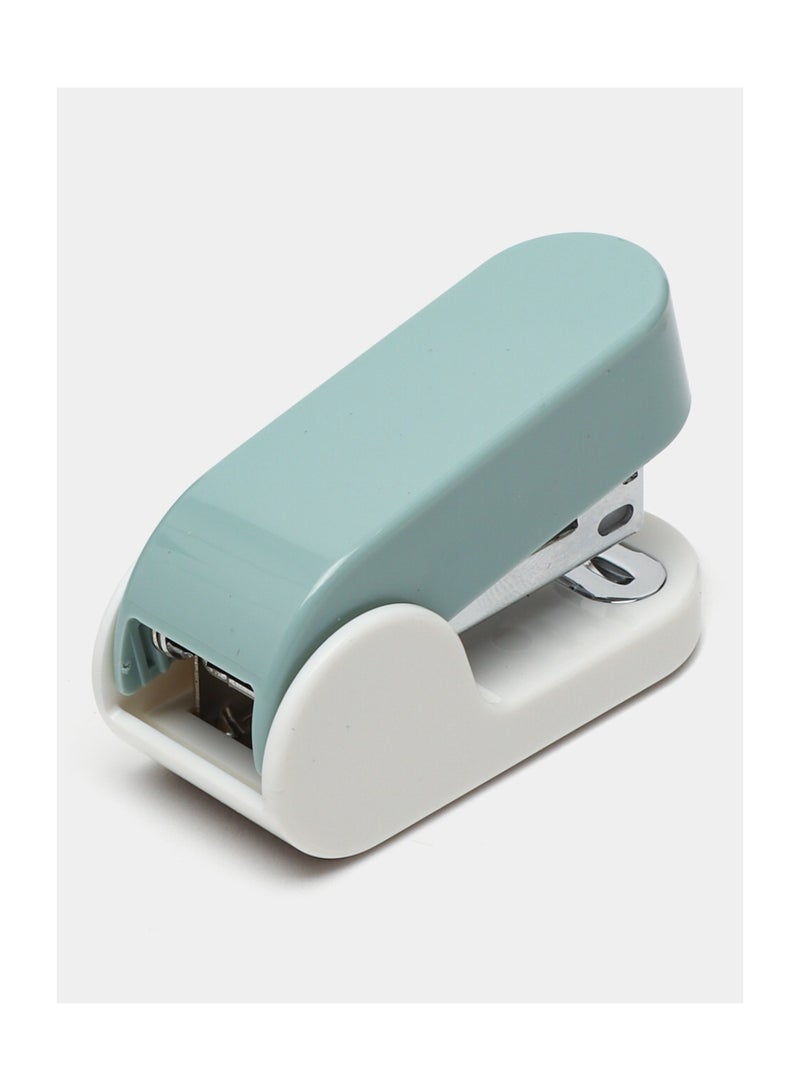 Deli 1-Piece Mini Stapler With A Pack Of Pins Green  - Image 3