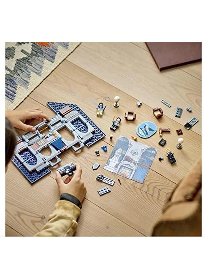 LEGO 76411 Harry Potter Ravenclaw House Banner Hogwarts Castle Common Room Toy Or Wall Display With Luna Lovegood Minifigure Collectible Travel Toys  - Image 3