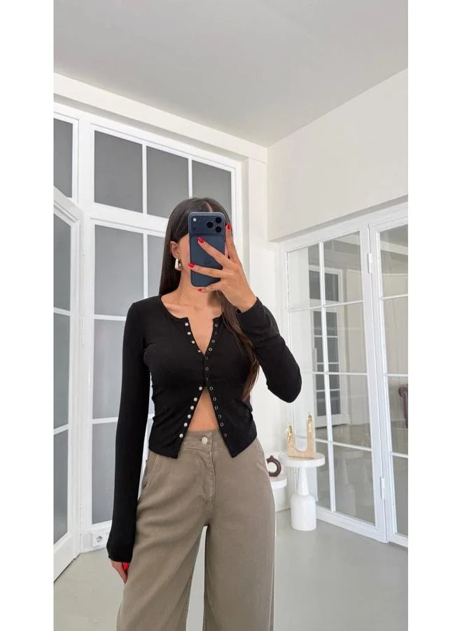 Black Snap-Button Blouse GAUS-01900.