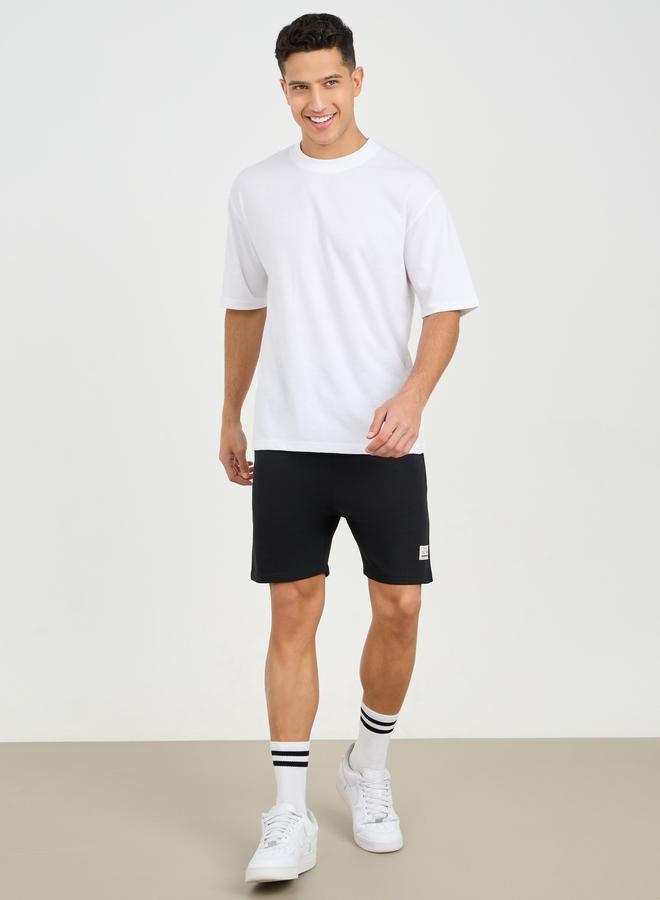 ستايلي شورت تيري بقصة عادية بتفاصيل شارة ستايلي - Image 2