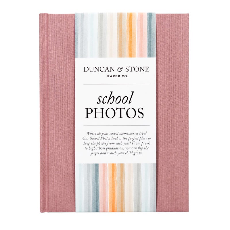 DUNCAN & STONE PAPER CO. كتاب ذكريات المدرسة الأنيق من مرحلة ما قبل الروضة حتى الصف 12 - كتاب صور مدرسي متين مع مساحات للصور، وموجهات والمزيد - 70 صفحة من ألبوم الأطفال لتدوين الملاحظات بسهولة (موف) - Image 1