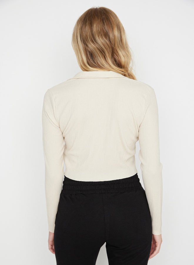 trendyol Knitted Blouse with Stone Buttons Fitted/Situated Polo Neck Crepe/Textured Crop TWOAW22BZ0241 - Image 5