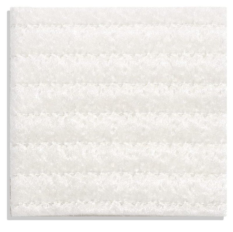 convatec Convatic Extra Absorbent Hydrofiber Plaster 15cm x 15cm for Moderate to Severe Exuding Wounds, 2D Non-Woven Reinforcing Fibers, Square, Box of 5 - Image 2